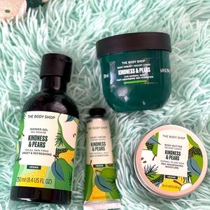 The Body Shop 🍐 Kindness and Pears gift set. Limited Edition